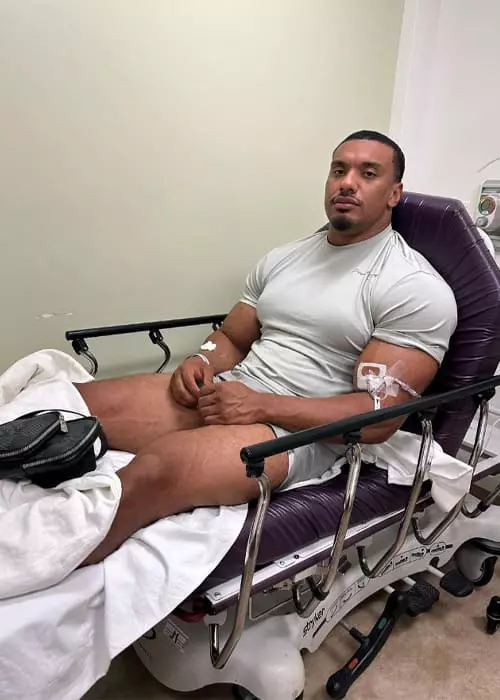 Instagram - Larry Wheels hospitalisé