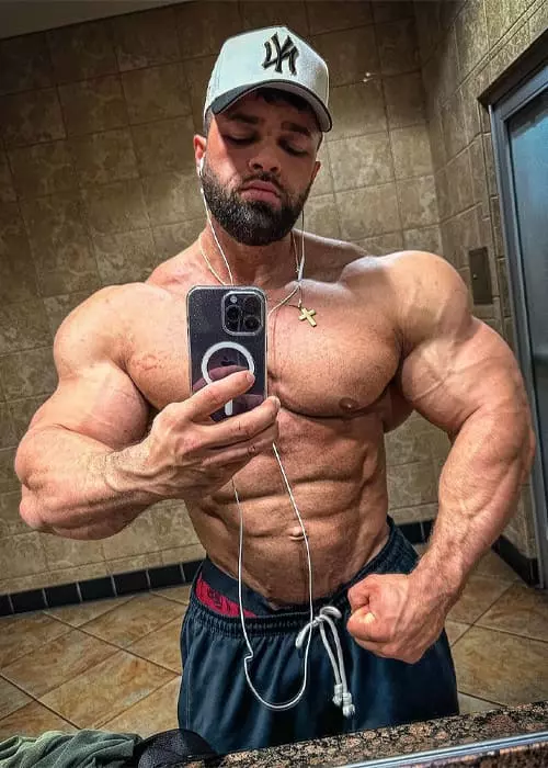 Regan Grimes Bodybuilder